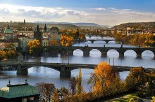 Podzimní atmosféra s Vltavou a pražskými mosty, foto: Libor Sváček