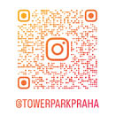 QR k d s logem Instagramu a textem @TOWERPARKPRAHA pod n m v oran ovo- erven m p echodu. Popis generovan  AI