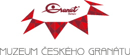 Logo muzea esk ho gran tu Gran t Turnov s  erven m geometrick m motivem.  Popis generovan  AI