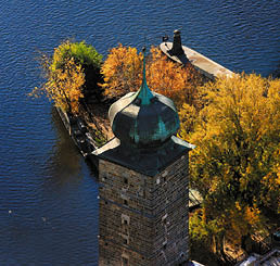 Kniha “PRAHA LETECKA - Libor Sv ek" - vyd n  1., rok 2013 Photographer: Libor Svacek; box@fotosvacek.cz; Mobile: +420 602428001; 