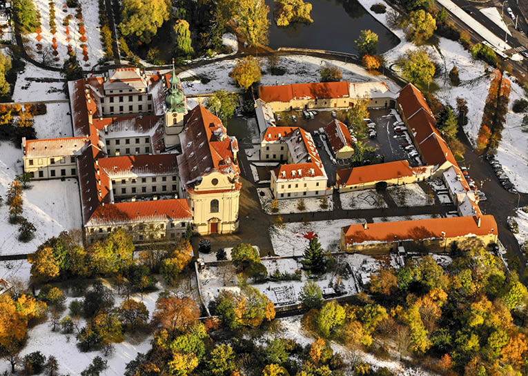 C rkevn stavby - upraven  v b r 04-2013 Libor Svacek, Kaplicka 447, 381 01 Cesky Krumlov, CZ. E- mail:  box@fotosvacek.cz