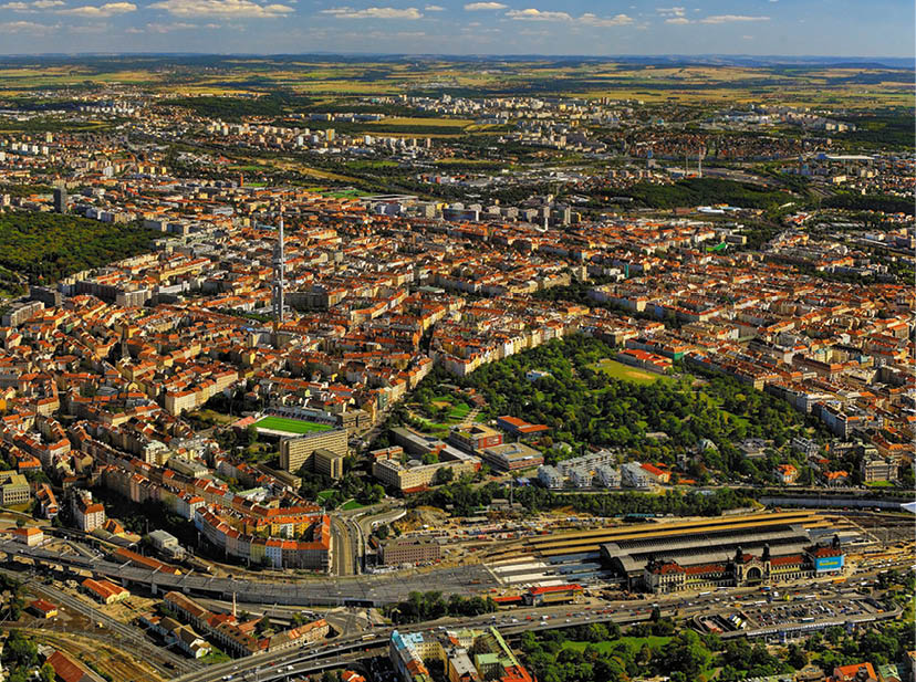 Kniha “PRAHA LETECKA - Libor Sv ek" - vyd n  1., rok 2013 Photographer: Libor Svacek; box@fotosvacek.cz; Mobile: +420 602428001; 