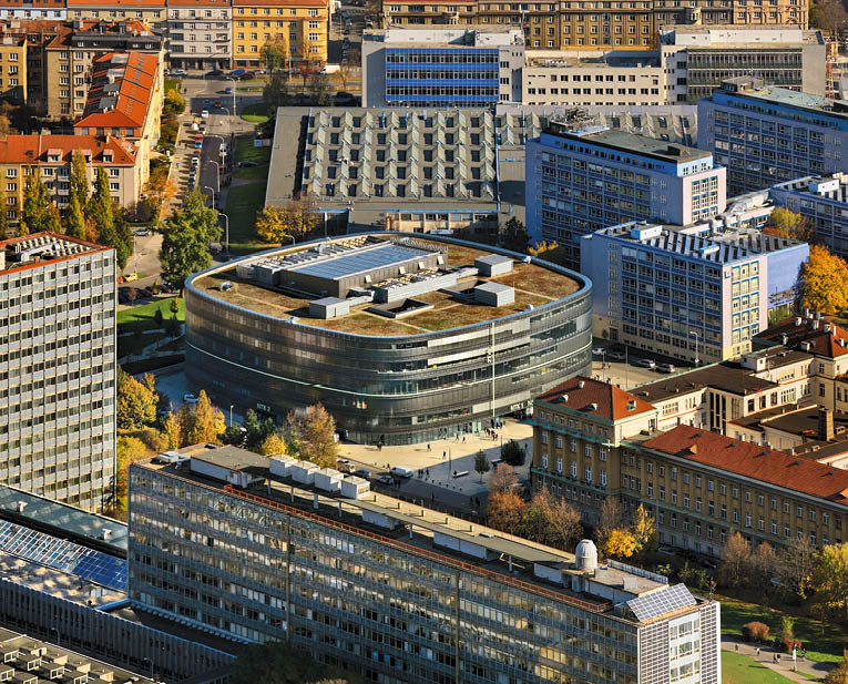 Kniha “PRAHA LETECKA - Libor Sv ek" - vyd n  1., rok 2013 Photographer: Libor Svacek; box@fotosvacek.cz; Mobile: +420 602428001; 